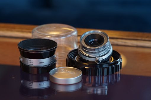 Leica Summaron 35mm f3.5 M with IROOA hood