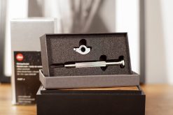 leica rewind crank
