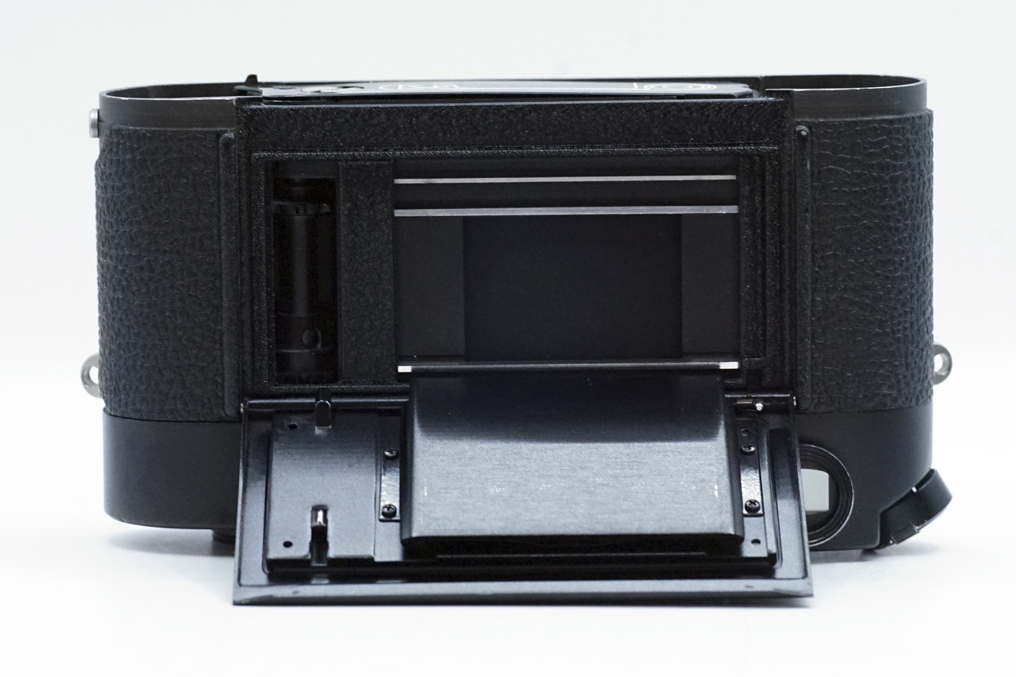 Leica M4-2 Rangefinder 0.72 Black with Motorwinder - Image 10