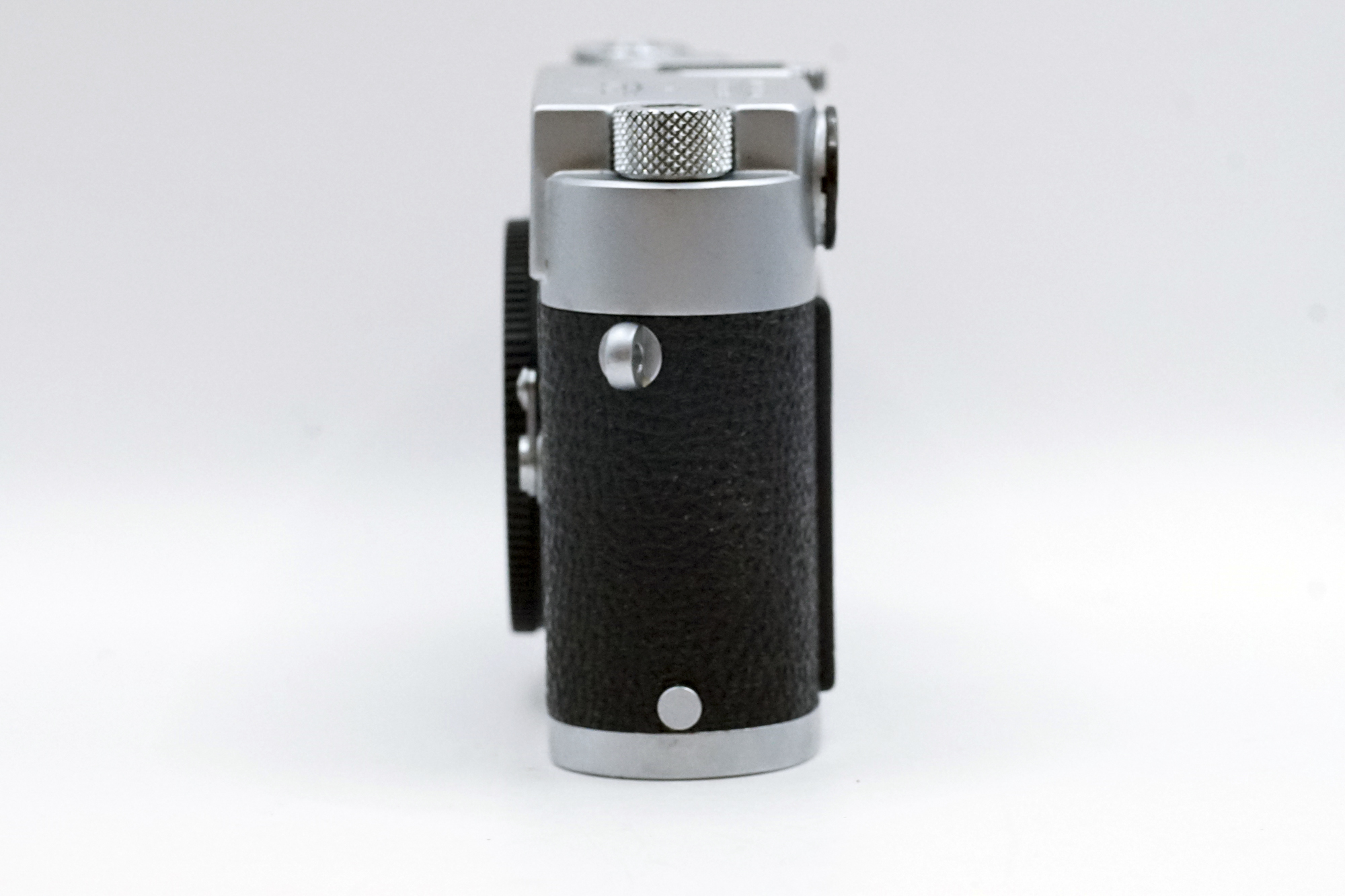 Leica M2 Rangefinder 0.72 Chrome (button rewind) - Image 7