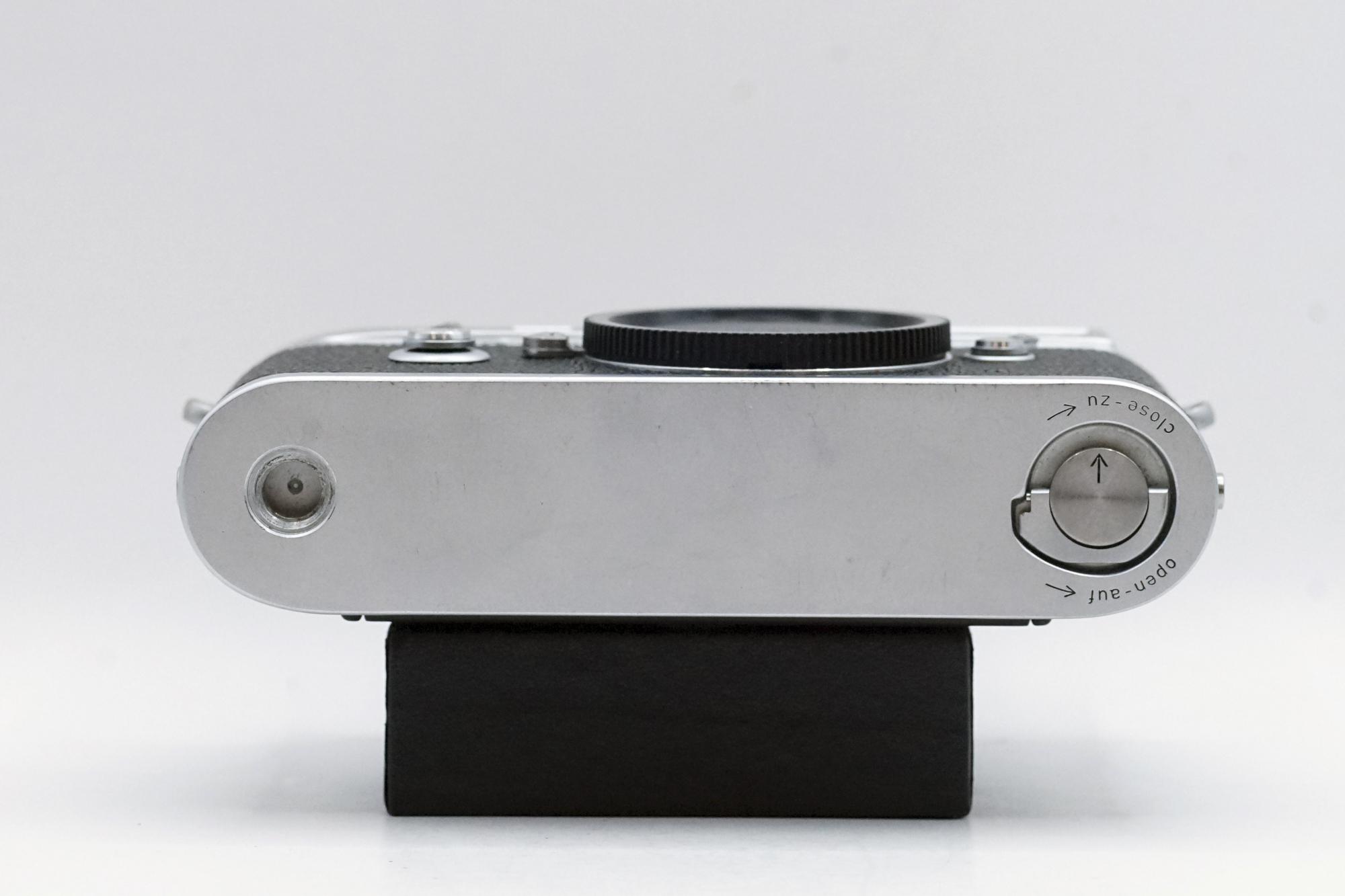 Leica M2 Rangefinder 0.72 Chrome - Image 5