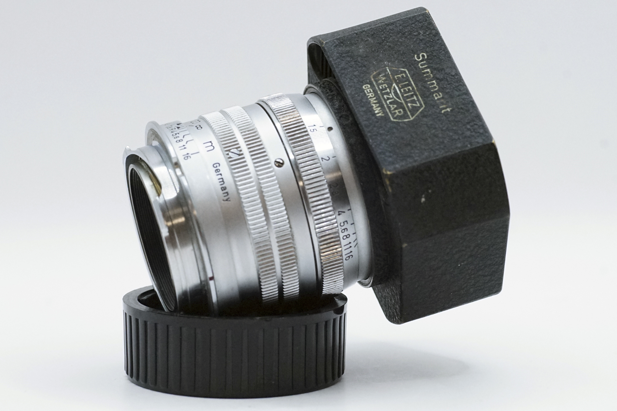 Leica Summarit 5cm f1.5 LTM +hood + adapter - Image 9