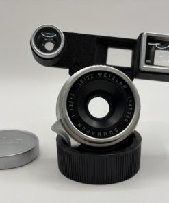 Leica Summaron 35/2.8 M Goggled with original hood and caps